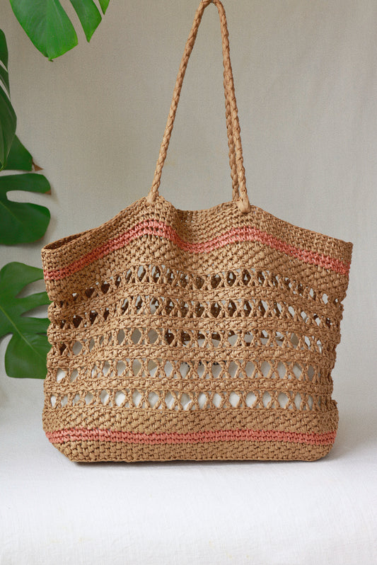 Große gehäkelte Raffia Strandtasche in der Farbe Tropez Tan von Aglaea Studio